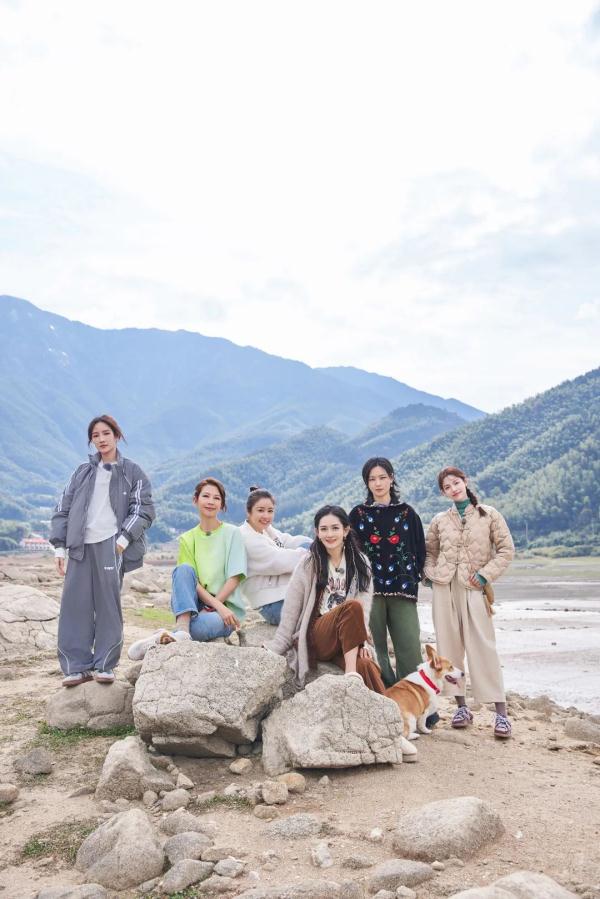 《我们的美好生活》耕读书院竣工,许昕惊喜做客上演乒乓球大赛 《我们的美好生活》耕读书院竣工,许昕惊喜做客上演乒乓球大赛