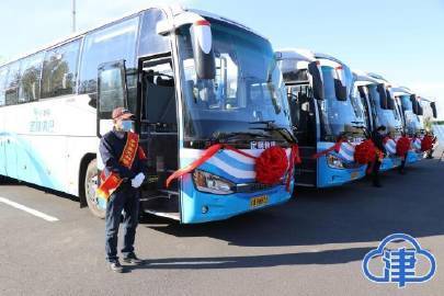 京津冀定制快巴乘客累计突破100万人次
