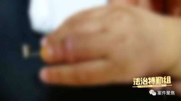 妈妈离开几秒女童被扶梯夹断手指,商场遭索赔5.7万!法院:不用赔 妈妈离开几秒女童被扶梯夹断手指,商场遭索赔5.7万!法院:不用赔