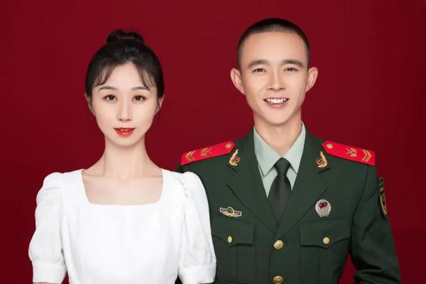 恭喜，他们结婚了！当爱情在军营与高校之间绽放