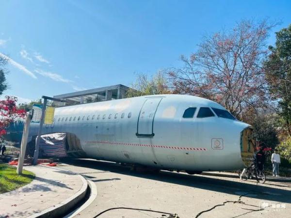 “买飞机给学生练手,太牛了” “买飞机给学生练手,太牛了”