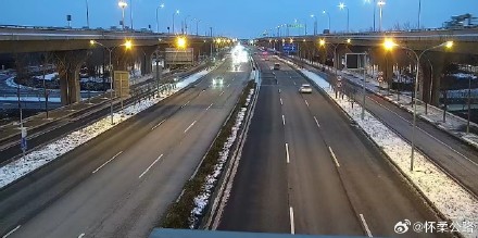 北京：怀柔区县级以上普通公路积雪基本清理完毕