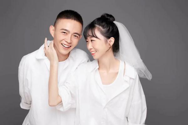 恭喜，他们结婚了！当爱情在军营与高校之间绽放