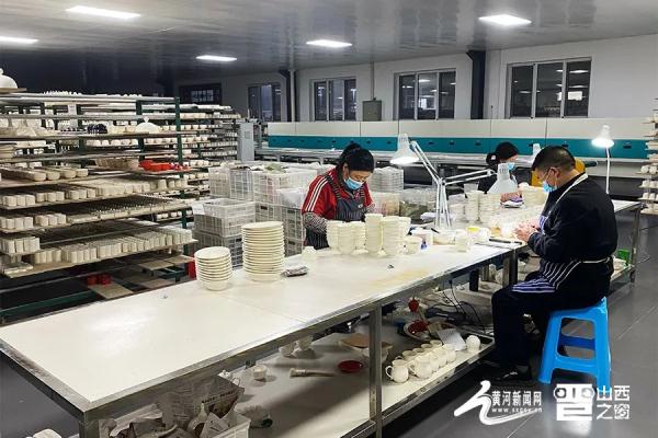 全国网络媒体山西行｜八义窑、潞绸、晋韵堂，探访藏在山西的高颜值非遗