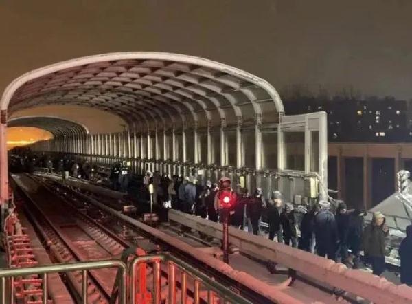 两车追尾共515人送医检查！北京地铁昌平线事故初步原因查明