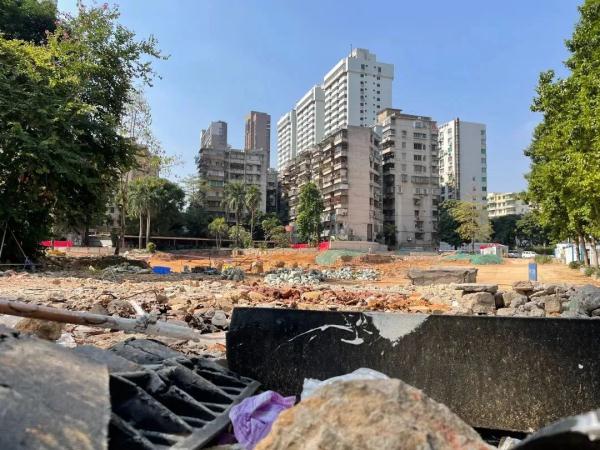 广州这所小学地下挖到文物?官方回应 广州这所小学地下挖到文物?官方回应