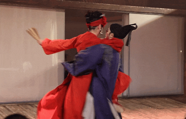 惊艳四座!“老公姐”陈丽君为什么火了? 惊艳四座!“老公姐”陈丽君为什么火了?