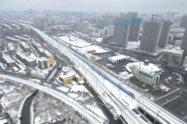 受天气影响遇到列车折返或停运？一文教你怎么办→