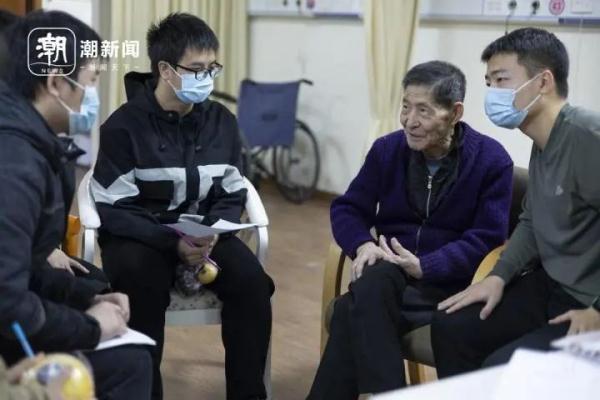 “要报恩,就去回报社会!”91岁浙大拾荒助学老教师有个心愿 “要报恩,就去回报社会!”91岁浙大拾荒助学老教师有个心愿