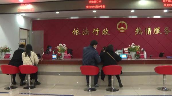 30岁女子和6旬老伯结婚一年后离婚,媒人被告上法庭...... 30岁女子和6旬老伯结婚一年后离婚,媒人被告上法庭......