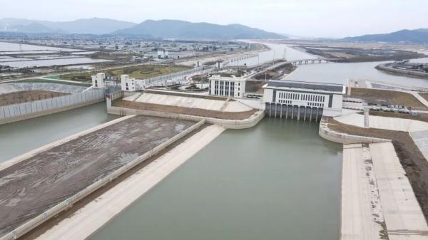 3000万立方米长江水注入淮河流域!引江济淮工程开启试调水 3000万立方米长江水注入淮河流域!引江济淮工程开启试调水
