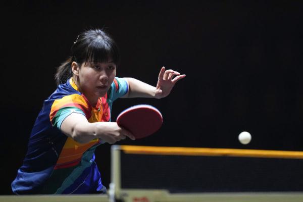 WTT女子总决赛：国乒包揽单打四强 女双会师半决赛