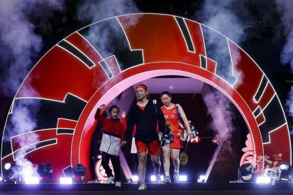 21万美元奖金到手，今晚买包！“凡尘”组合在奥体卫冕女双冠军