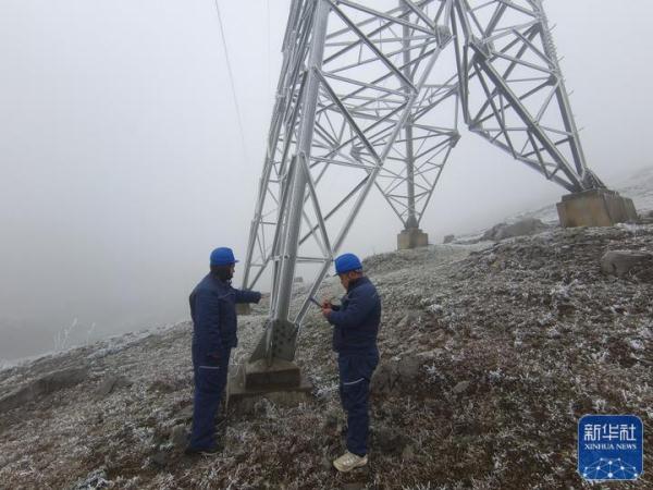 寒潮来袭 贵州多措并举“抗凝保畅” 寒潮来袭 贵州多措并举“抗凝保畅”