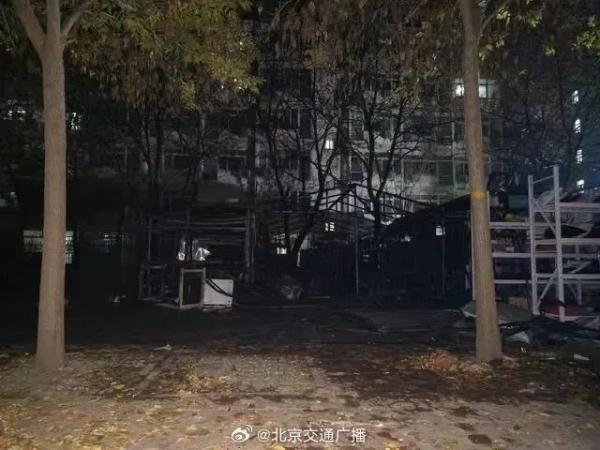 高校快递“最后一公里”困境如何破局？