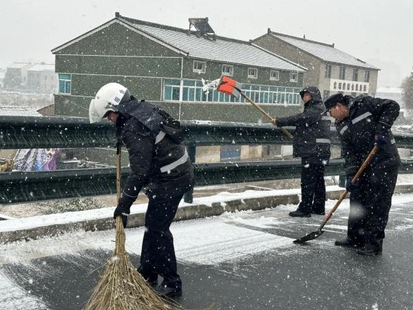 限行、停航！常州的雪，还要下！