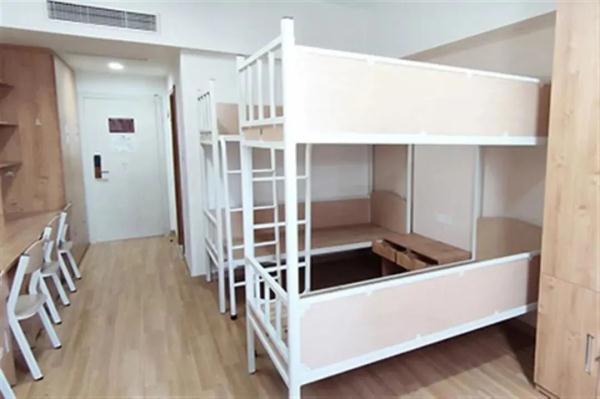 住不进校内的专硕生，有人房租是学费的3倍