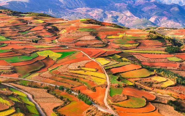 调色板被打翻，终于知道为何叫七彩云南