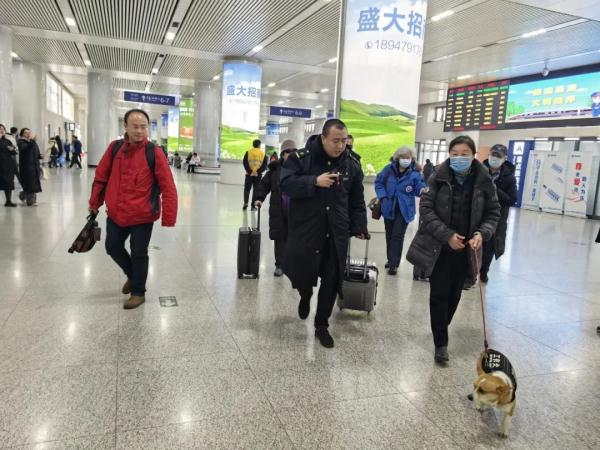 导听犬想上车？安排！