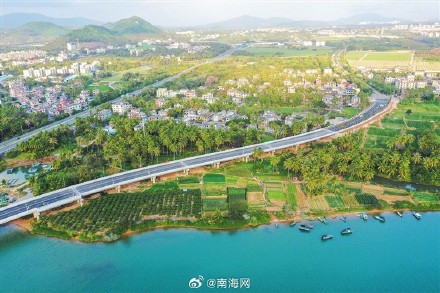 海南环岛旅游公路设置60多公里慢行道 每10公里左右设立1处公共卫生间