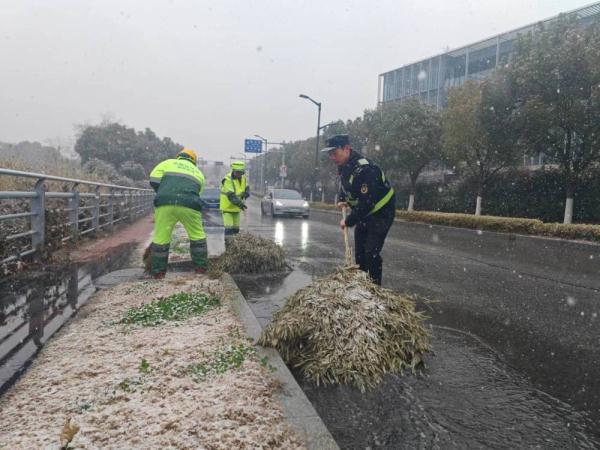 以雪为令,昼夜守护 以雪为令,昼夜守护