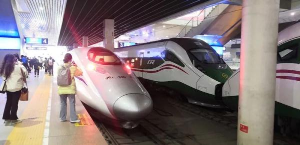 出发！提前试乘成宜高铁