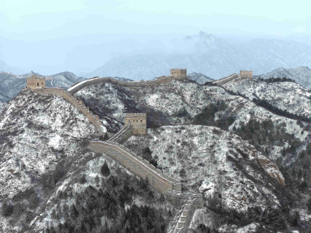 雪后金山岭长城 犹如水墨画