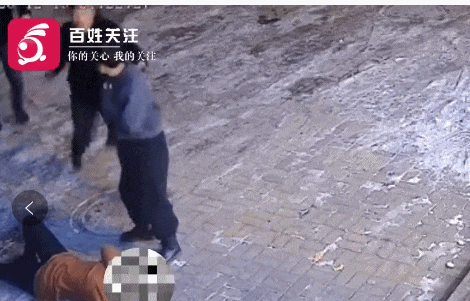 男子酒后想吃“霸王餐”,女老板劝阻反被追打!他还掏出了…… 男子酒后想吃“霸王餐”,女老板劝阻反被追打!他还掏出了……