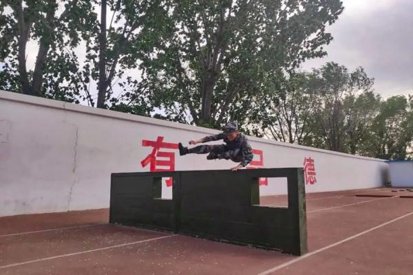 这个排长，真牛！