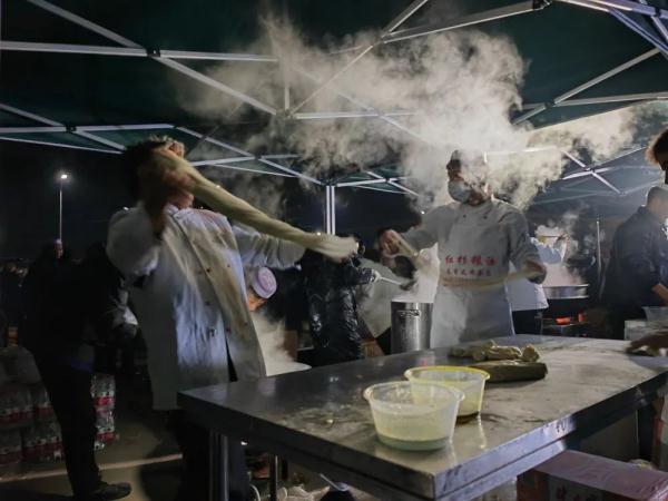甘肃地震已致131人遇难！上海排查学生家庭受灾情况，震区最新消息→