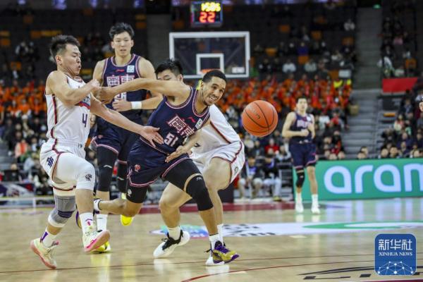 CBA常规赛|广东华南虎胜南京头排苏酒 CBA常规赛|广东华南虎胜南京头排苏酒