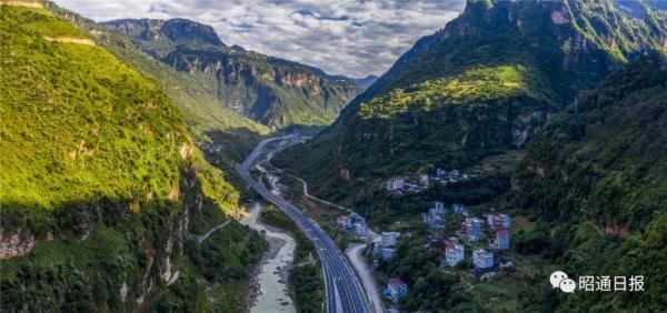 都香高速公路昭通段12月29日全线通车！