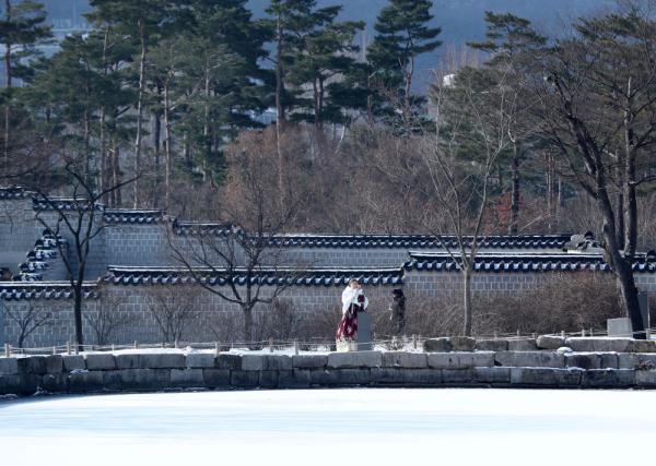 韩国首尔：雪后古宫