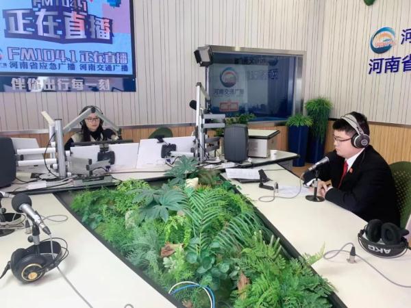 男子寻求刺激“玩火”毁掉8000余株树木！犯了什么罪？