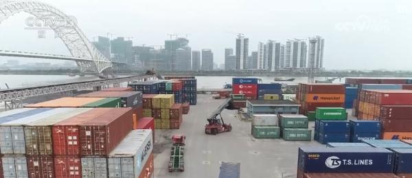 33.6%、58.5%、34.2%……内地保障澳门民生需求作用持续发挥 33.6%、58.5%、34.2%……内地保障澳门民生需求作用持续发挥