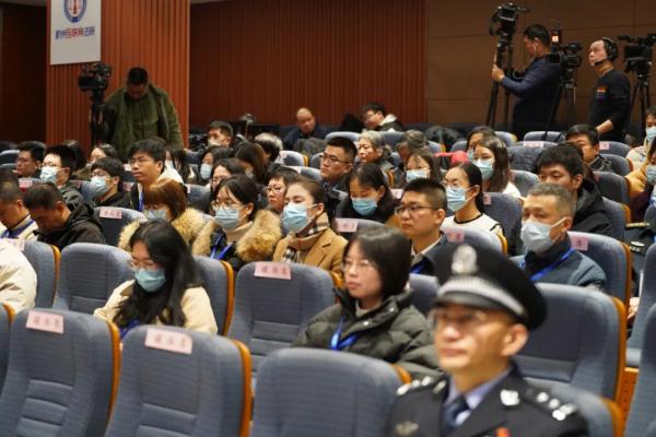 刚刚判了!三名自媒体博主道歉、赔偿 刚刚判了!三名自媒体博主道歉、赔偿