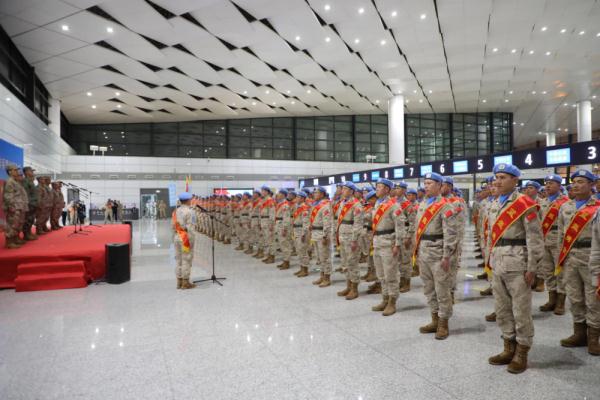 中国第十批赴南苏丹(朱巴)维和步兵营完成轮换交接 中国第十批赴南苏丹(朱巴)维和步兵营完成轮换交接