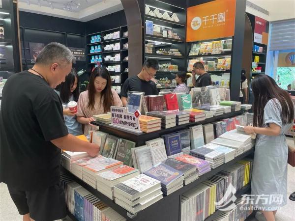 租约到期，大隐书局武康大楼店即将谢幕！爱书人别急，上海首家公园书店等你来探索