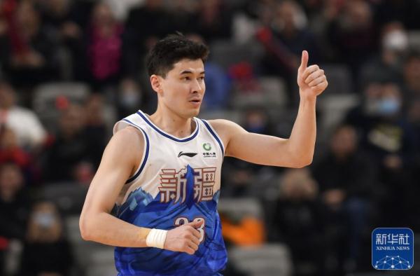 CBA常规赛 | 新疆伊力特胜上海久事 CBA常规赛 | 新疆伊力特胜上海久事