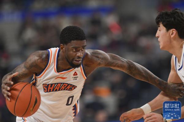 CBA常规赛 | 新疆伊力特胜上海久事 CBA常规赛 | 新疆伊力特胜上海久事