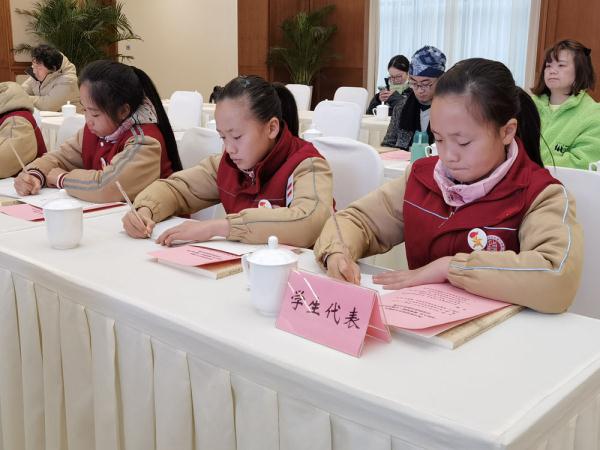 弘扬中华传统文化 四川首届中小学师生主题书法大展启动