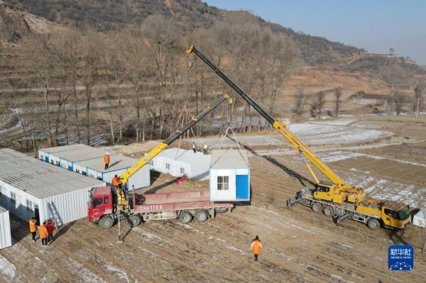 积石山6.2级地震丨灾区安置活动板房陆续投用 保障受灾群众温暖过冬 积石山6.2级地震丨灾区安置活动板房陆续投用 保障受灾群众温暖过冬