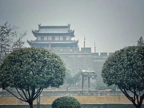 西安今日最低气温跌破-17℃！“最暖年”为什么这么冷？国家气候中心回应......