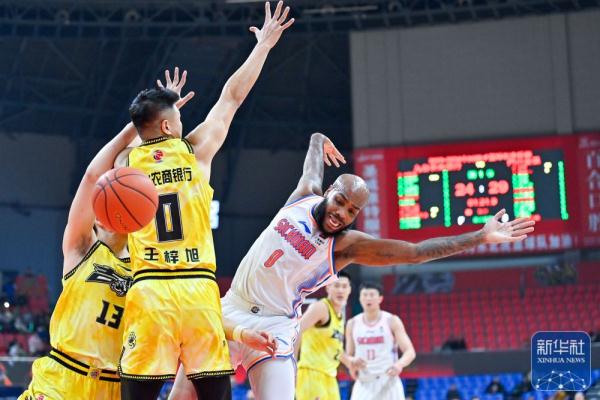 CBA常规赛 | 吉林九台农商银行胜四川金强 CBA常规赛 | 吉林九台农商银行胜四川金强
