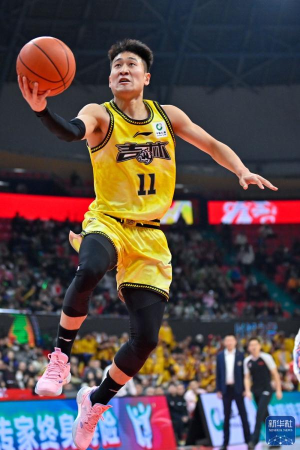 CBA常规赛 | 吉林九台农商银行胜四川金强 CBA常规赛 | 吉林九台农商银行胜四川金强