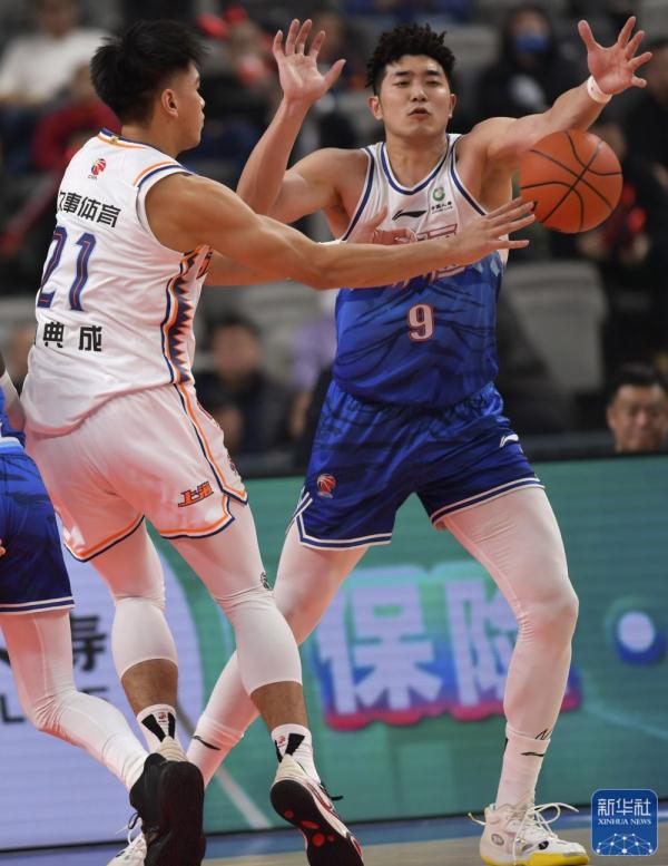 CBA常规赛 | 新疆伊力特胜上海久事 CBA常规赛 | 新疆伊力特胜上海久事