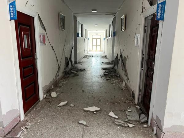 地震中，这所学校“零伤亡”