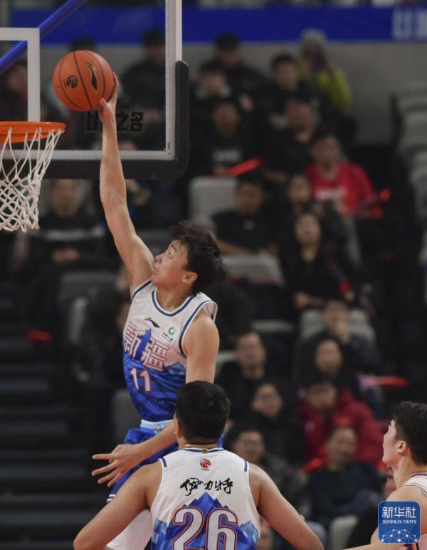 CBA常规赛 | 新疆伊力特胜上海久事 CBA常规赛 | 新疆伊力特胜上海久事