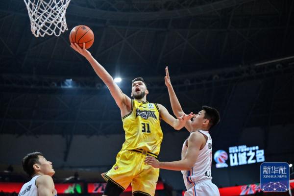 CBA常规赛 | 吉林九台农商银行胜四川金强 CBA常规赛 | 吉林九台农商银行胜四川金强