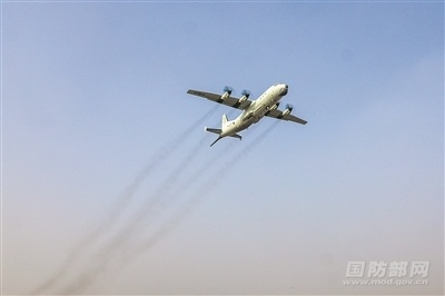 振翅云端 巡猎海天——海军航空兵某部长航时反潜训练影像 振翅云端 巡猎海天——海军航空兵某部长航时反潜训练影像